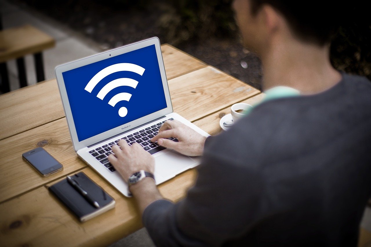 【徹底解説】レンタルルーターのメリットや使い方|おすすめ業者5選ものサムネイル画像