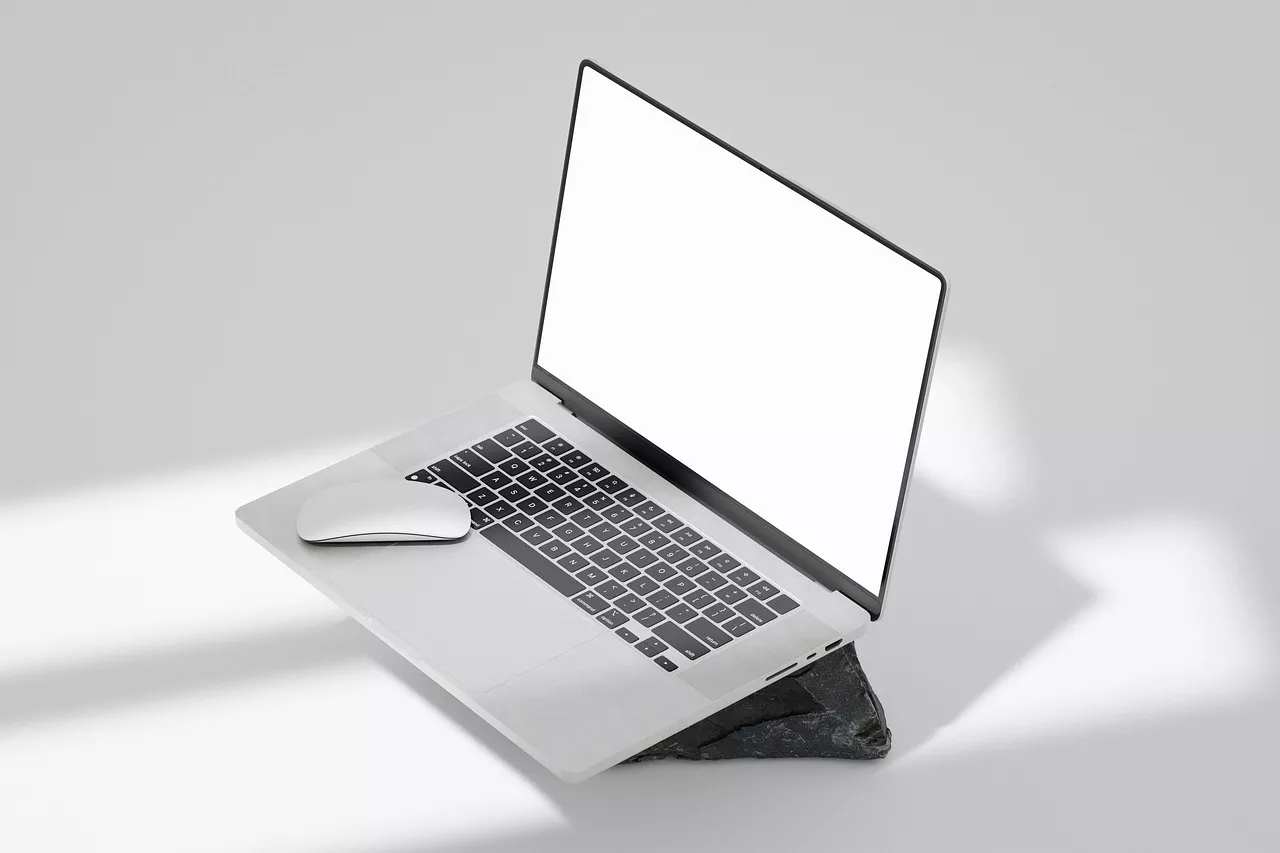 100均 ダイソーでノートパソコンスタンドは売ってる セリアは 自作方法も ランク王 100均 ダイソーでノートパソコンスタンドは売ってる セリアは 自作方法も ランク王